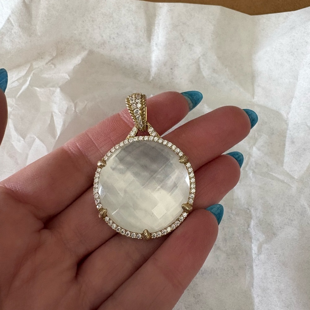 Judith Ripka pendant- never used